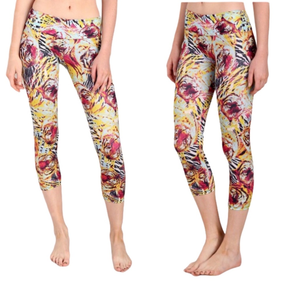 Onzie Tiger Print Sky Leggings